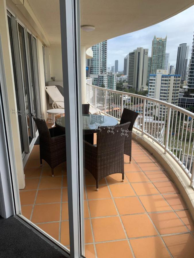 Stunning 2 Bedroom Ocean View Apartment Gold Coast Kültér fotó