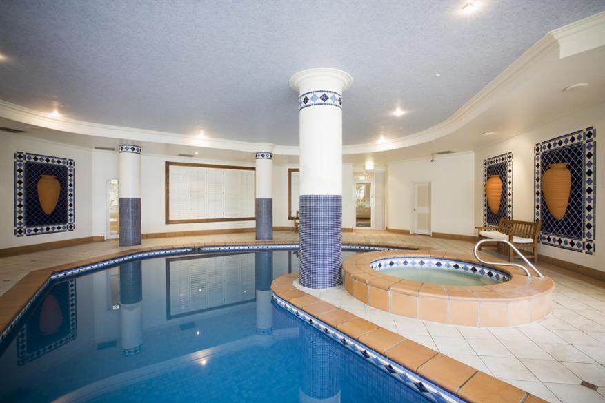Stunning 2 Bedroom Ocean View Apartment Gold Coast Kültér fotó