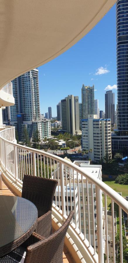 Stunning 2 Bedroom Ocean View Apartment Gold Coast Kültér fotó