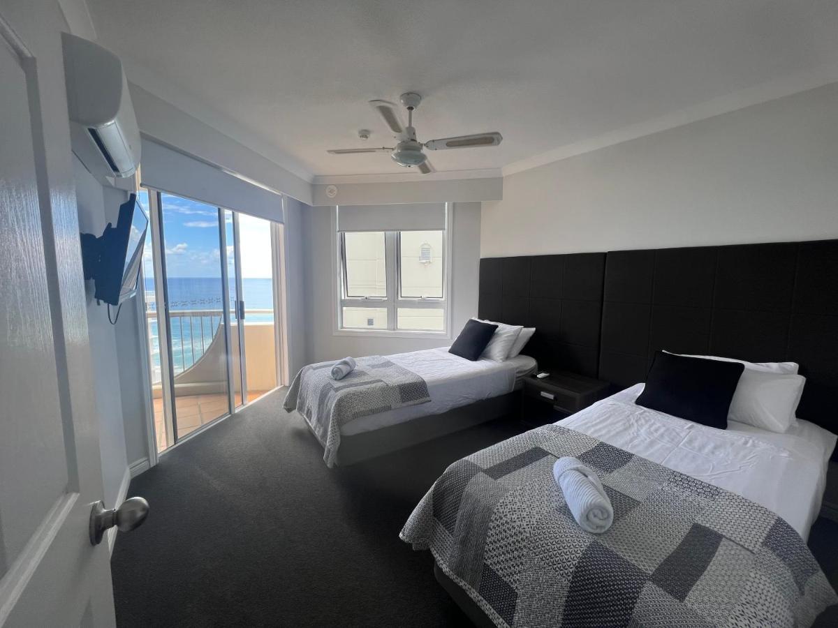 Stunning 2 Bedroom Ocean View Apartment Gold Coast Kültér fotó