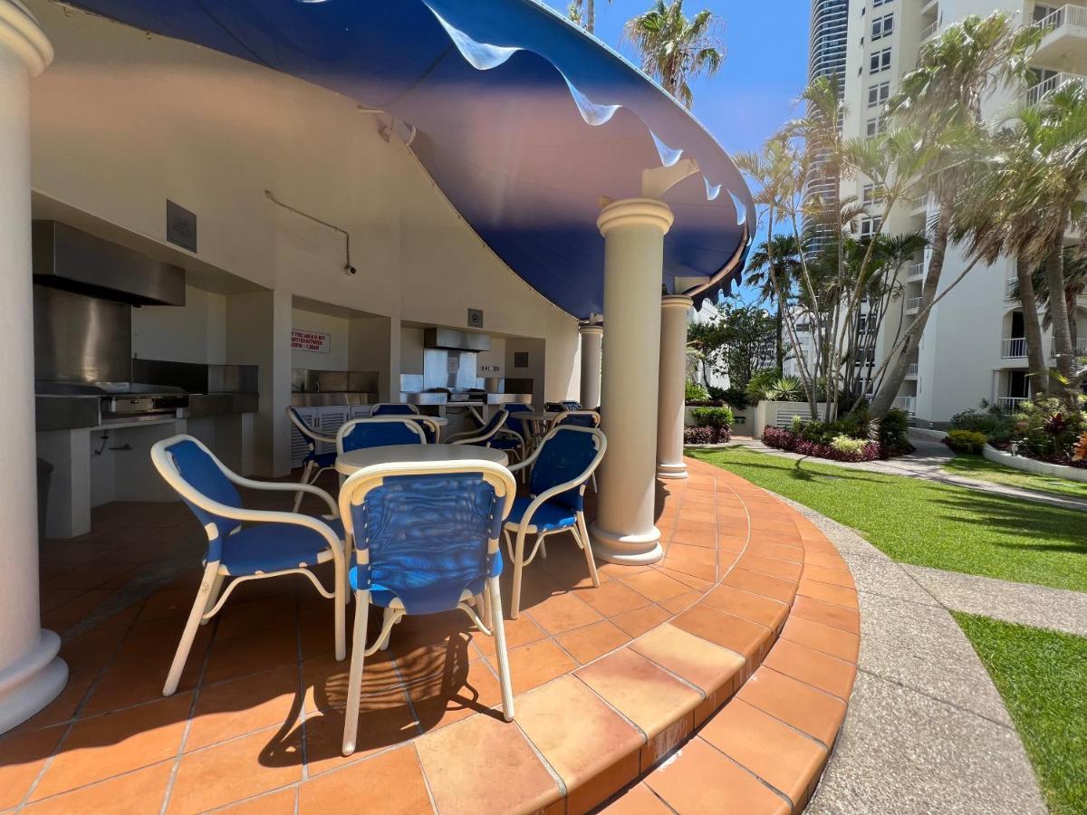Stunning 2 Bedroom Ocean View Apartment Gold Coast Kültér fotó